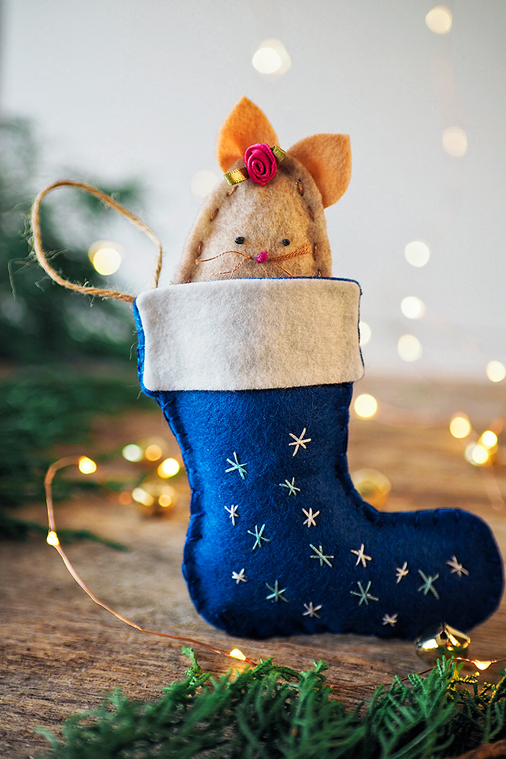 Felt Christmas Craft, a sweet handmade toy