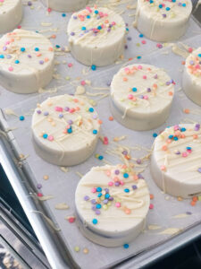 White Chocolate Dipped Oreos