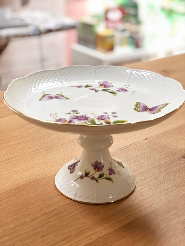 cake plate with a floral design