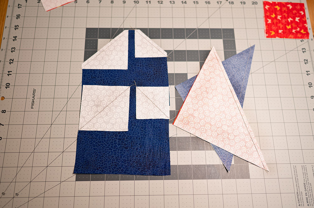 trimmed and untrimmed quilt blocks